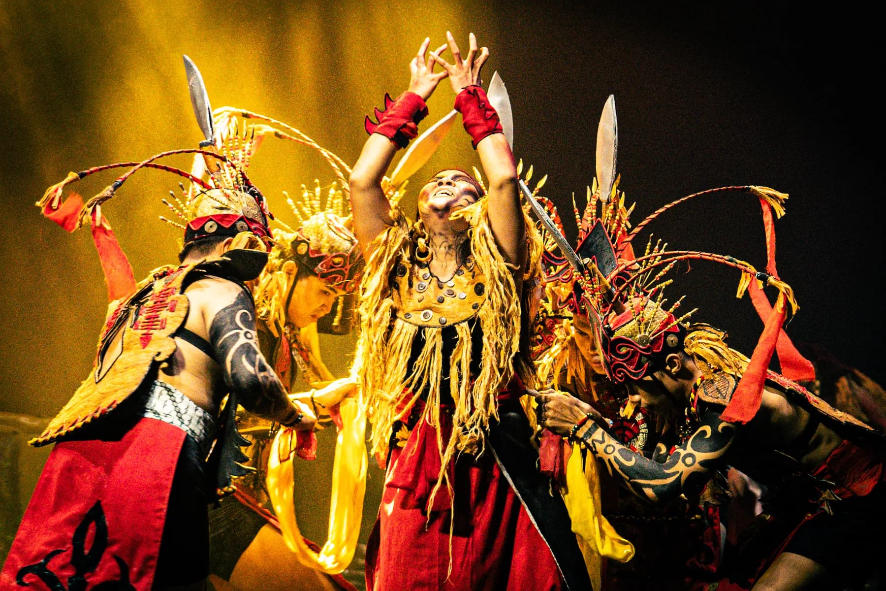 Pertunjukan seni budaya Kalimantan Tengah